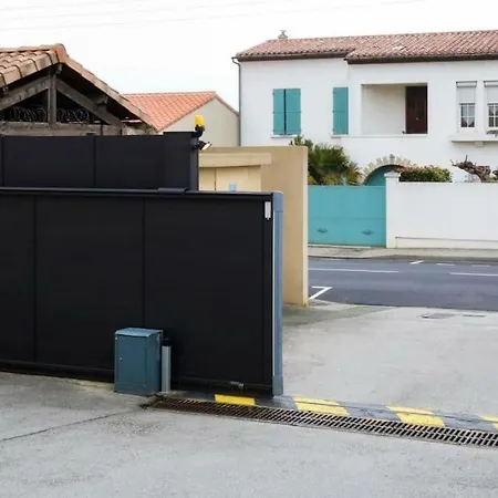 Apartmán T2 Proche Cite Medievale, Piscine, Parking *